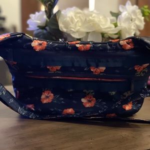 Lug Aloha Navy Hippy